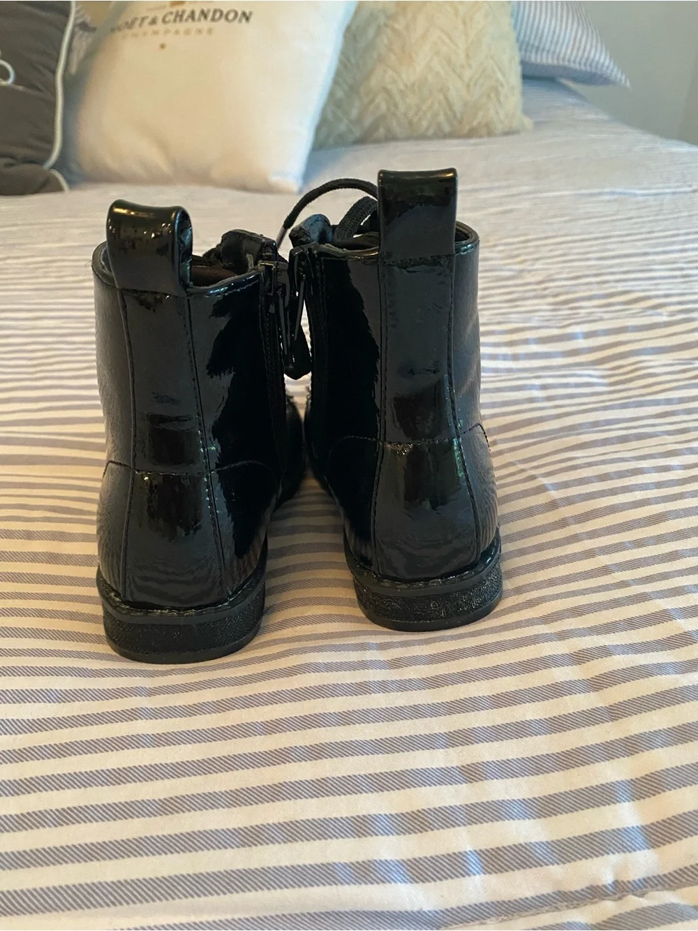 NWOT Little Girls MIA Black Patent Lace-Up Boots 7